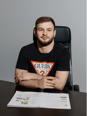 Усачев Артём