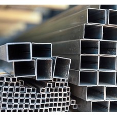 Труба нержавеющая квадратная сварная полированная 1.4404 / 316L 10х10х1 мм EN 10219